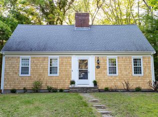 5 Katy Hatchs Rd, Falmouth, MA 02540