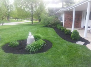 9104 W Tulip Tree Dr, Muncie, IN 47304