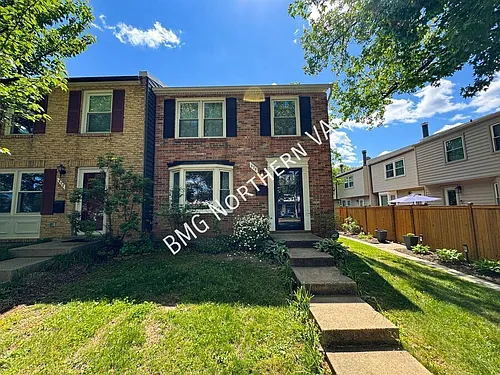379 W Broad St Photo 1