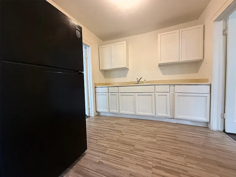 7002 Vandeman St #5 — Photo 11
