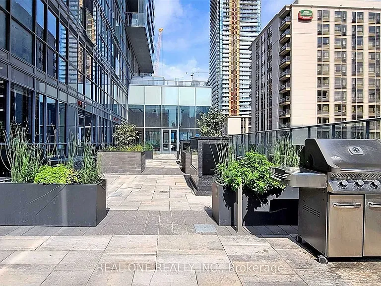 7 Grenville St #3009 — Photo 28