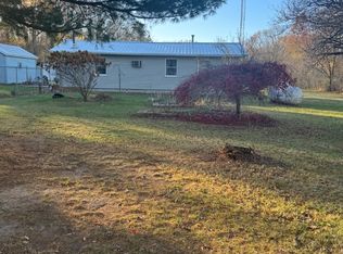 2738 Eaman Rd, Benton Harbor, MI 49022