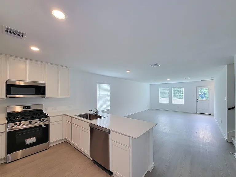 25588 Rose Creek Dr — Photo 11
