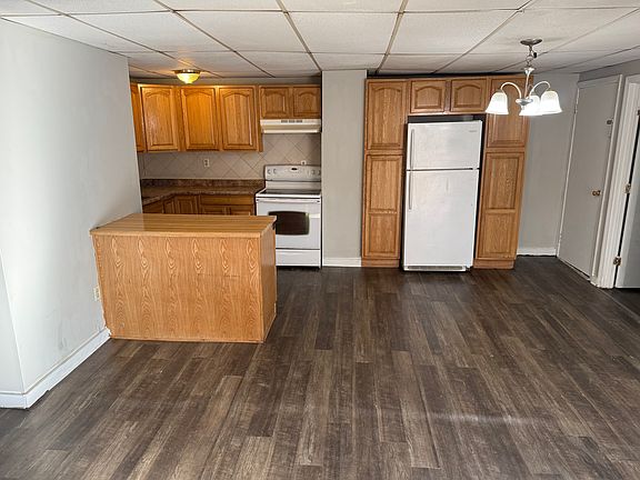 2nd image of 234 Hamilton St #2