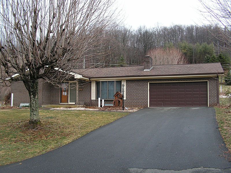 1st image of 167 Carolina Dr