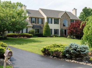 996 Riflery Dr, West Chester, PA 19382