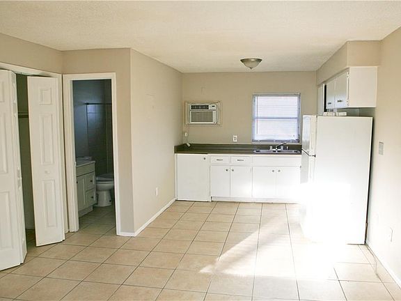 2nd image of 635 N Lime Ave APT 203
