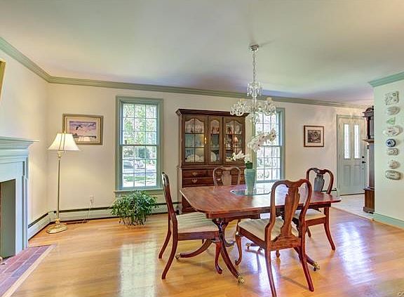 5th image of 1703 Urban Dr