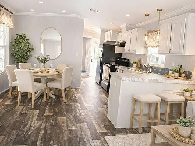 9 George St #42 — Photo 3