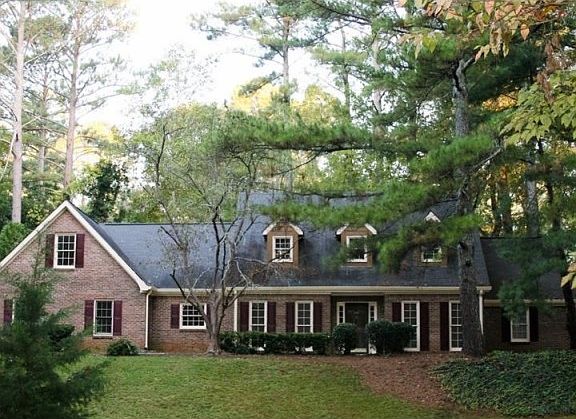 3rd image of 2564 Hearthstone Cir