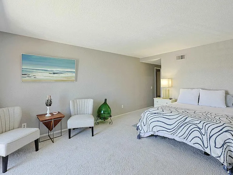68 Montego Ct — Photo 22