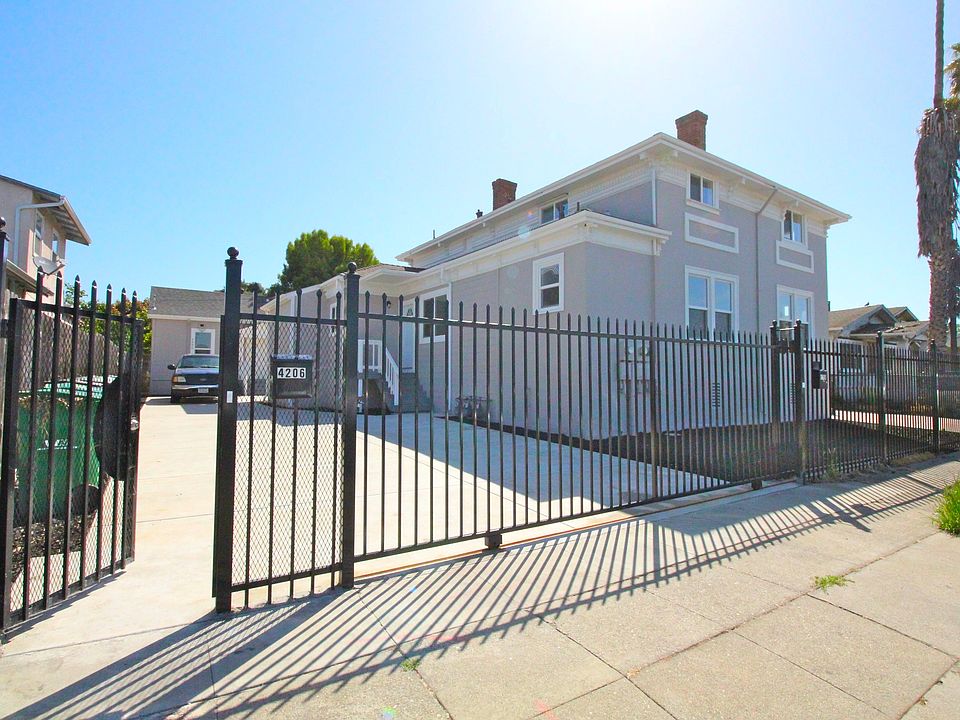 Street View from Left