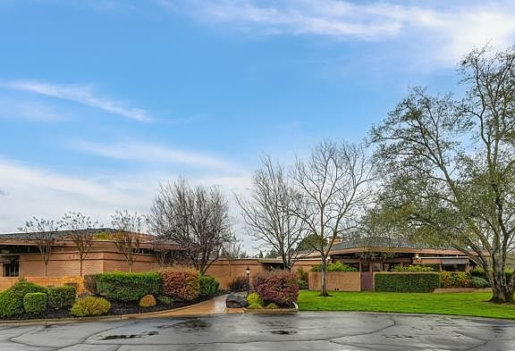 2nd image of 15068 Lago Dr
