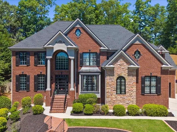 1370 Boomer Cir, Suwanee, GA 30024