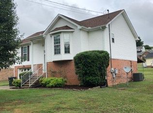 1082 Williamson Rd, Millersville, TN 37072