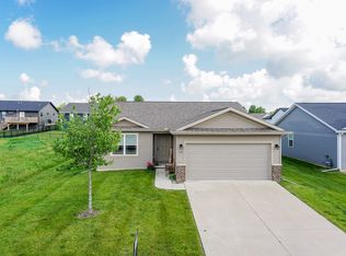 51 Winding Way, Bloomington, IL