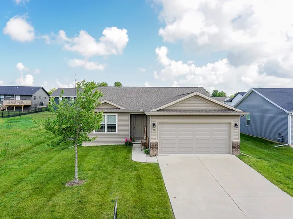 51 Winding Way, Bloomington, IL 61705