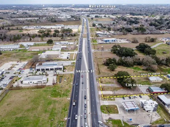 6767/6769 Johnston St, Lafayette, LA 70503