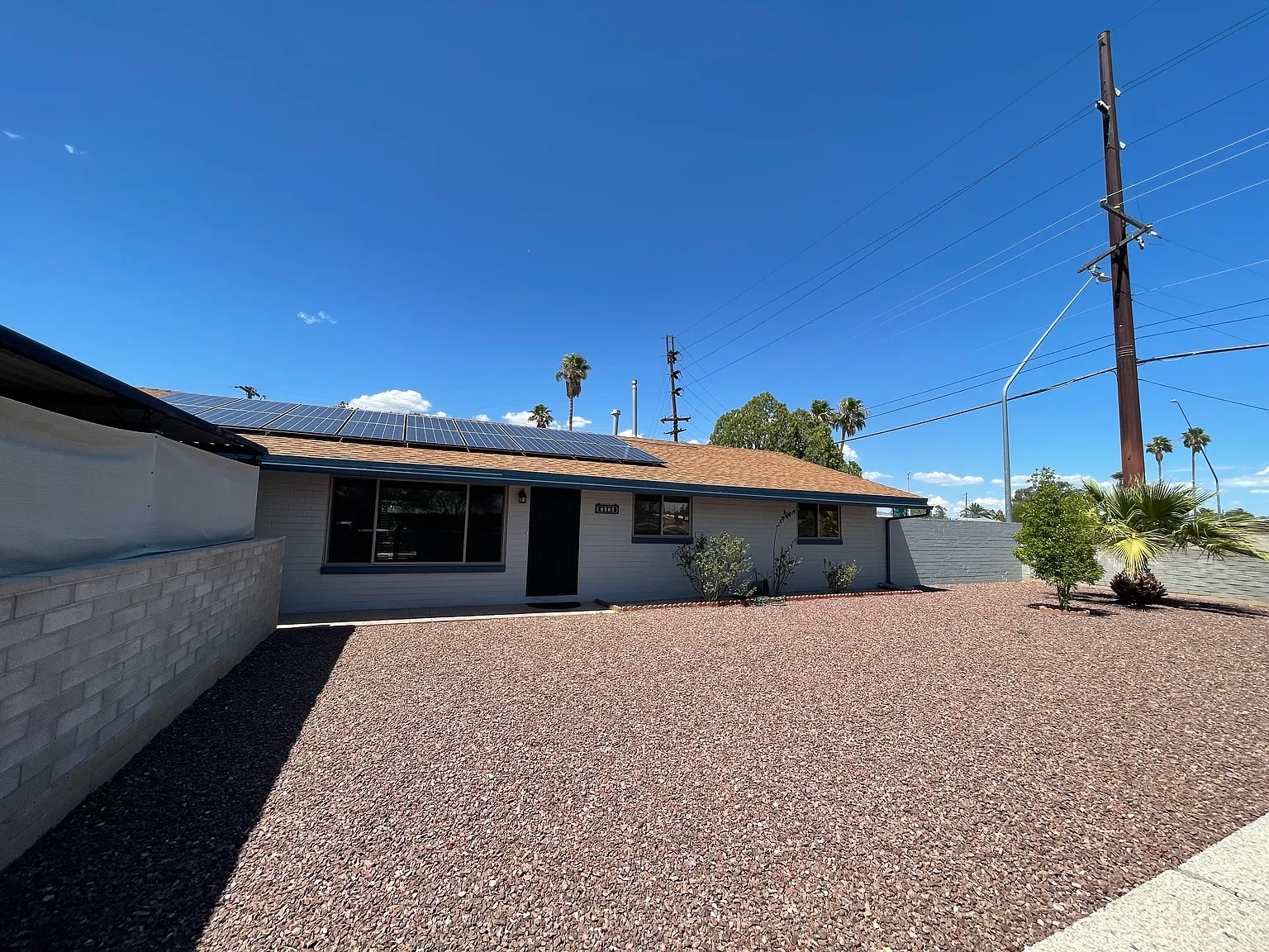 3 bed, 1431 sqft, $1,900 — Photo 1