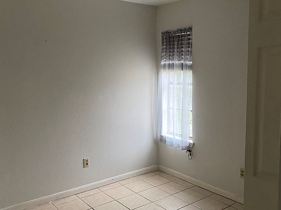5th image of 100 E Aurora Dr #416
