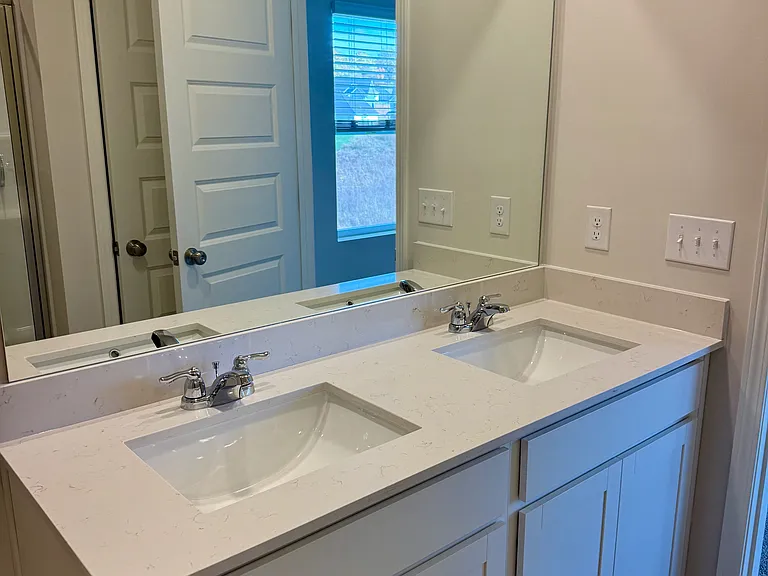 889 Moray Ln — Photo 16