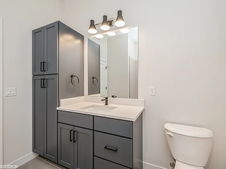 Fulton Lofts — Photo 16