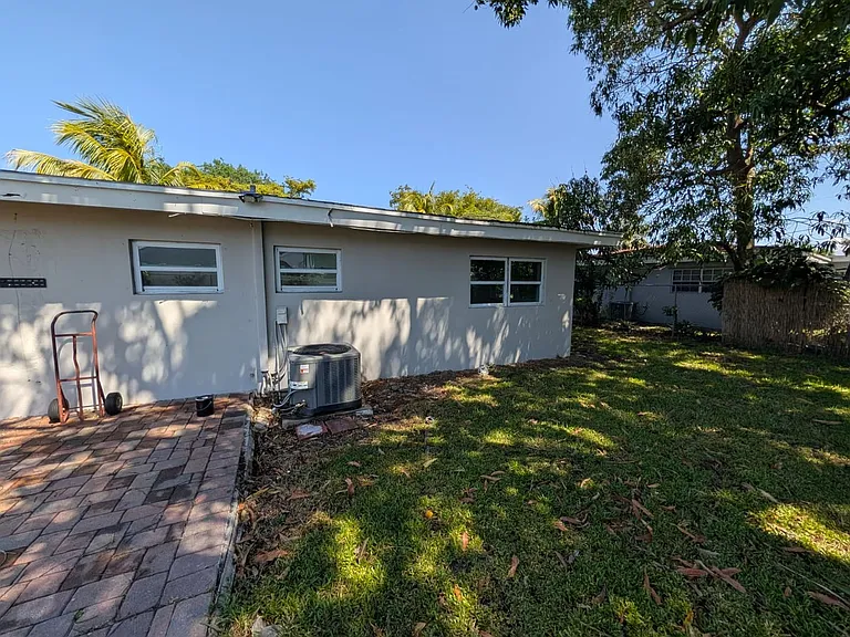 180 Penn Way — Photo 41