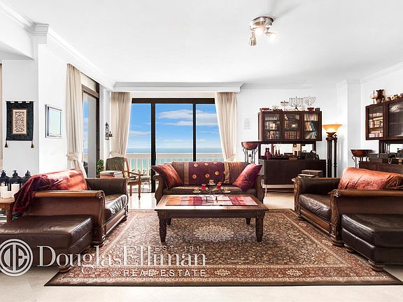 4th image of 19707 Turnberry Way #Penthouse J