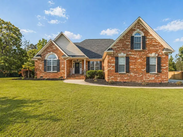 106 Falling Leaf Ln, Elgin, SC 29045