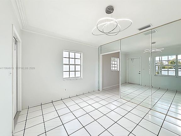 4th image of 6819 SW 25th St