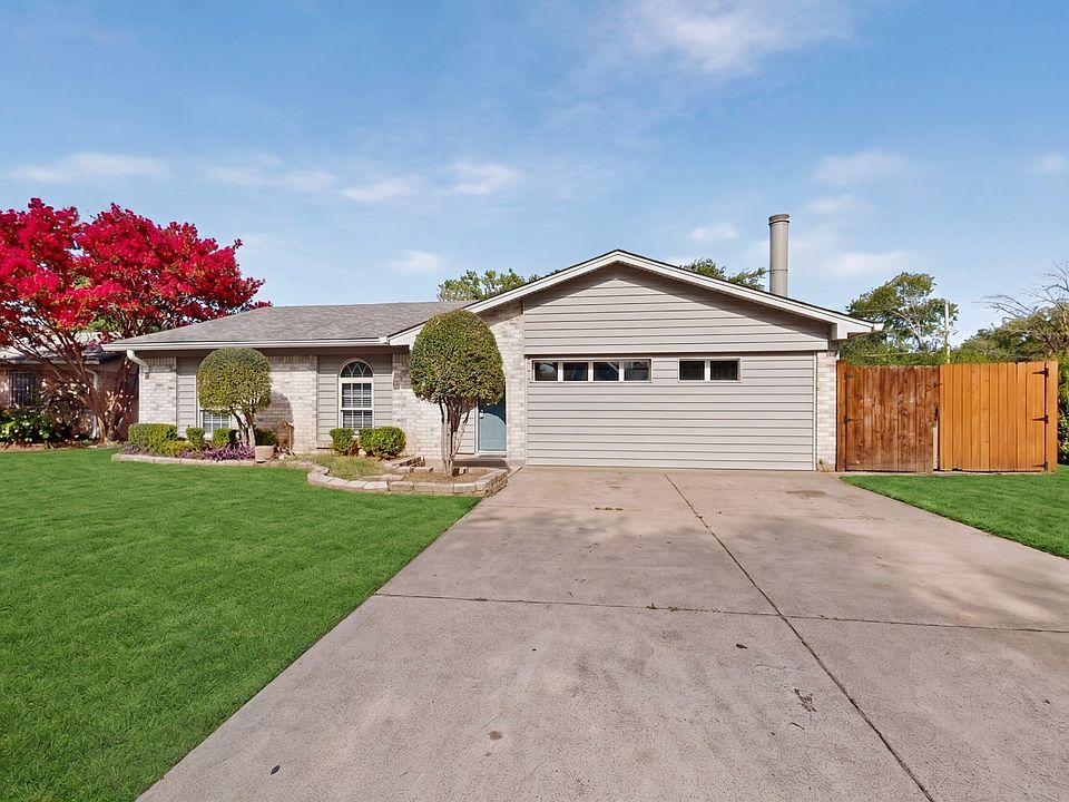 1st image of 2041 Hemlock Dr