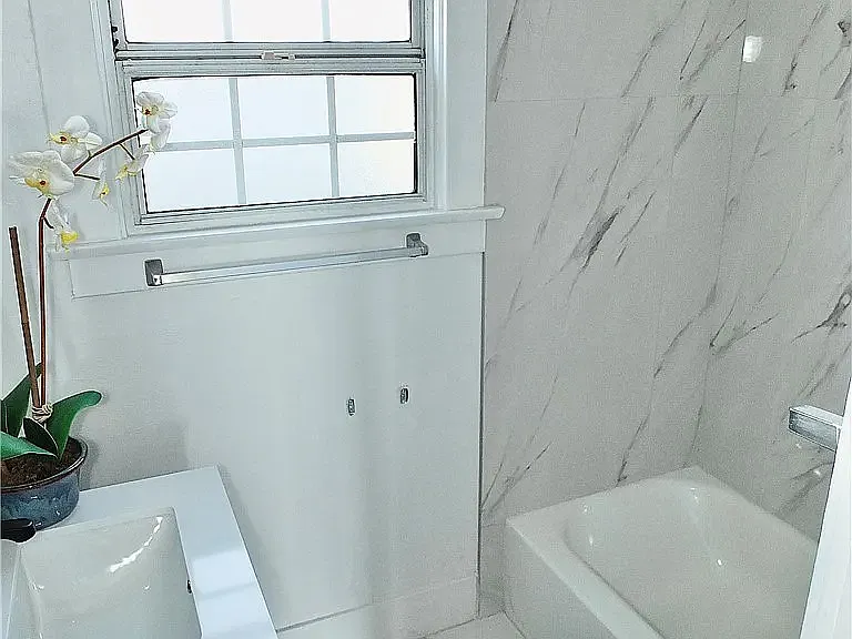 5886 Myrtle Ave #1/2 — Photo 13