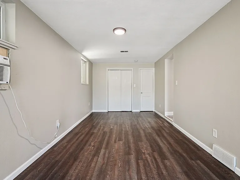 1054 Leyden St — Photo 8