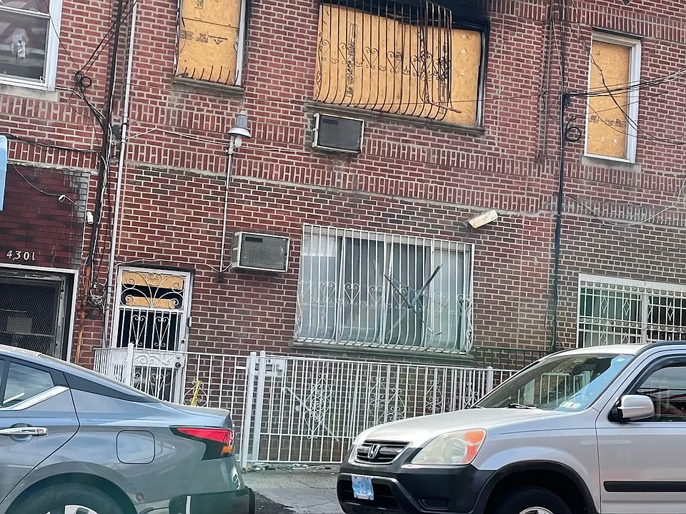 1st image of 4303 10th Ave