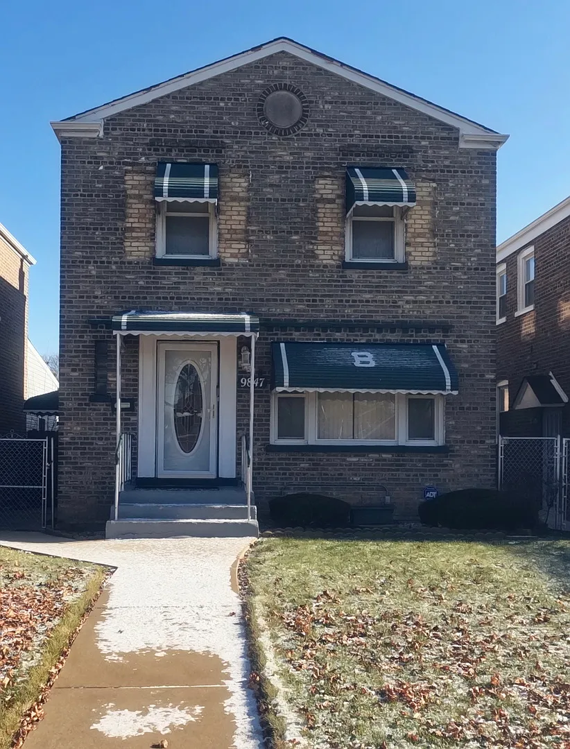 9847 S Ingleside Ave photo 1