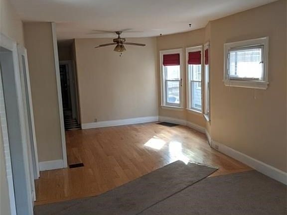 3rd image of 831 Ashland Ave