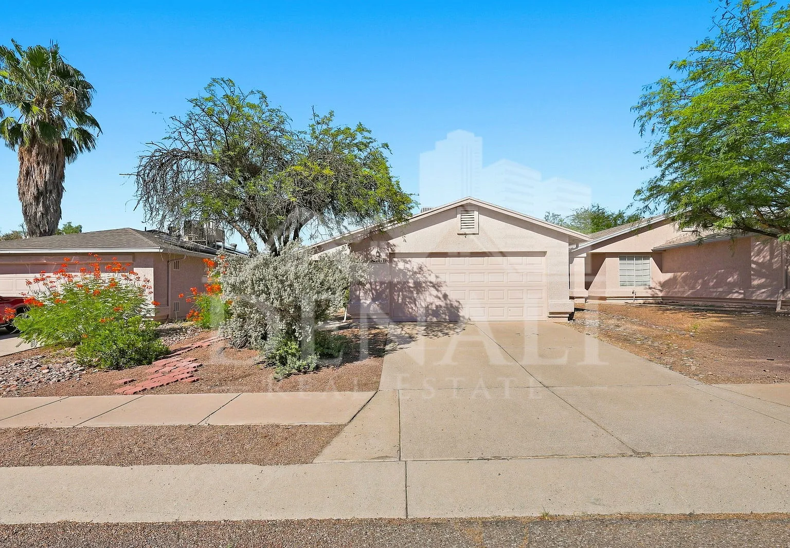 3 bed, 2.0 bath, 1304 sqft, $1,795 — Photo 1