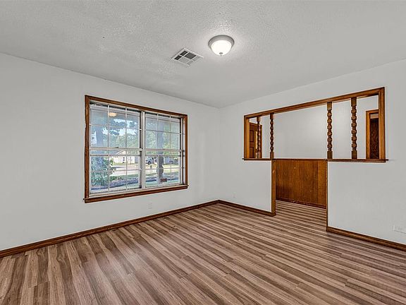 4th image of 1309 Whisenant Ct