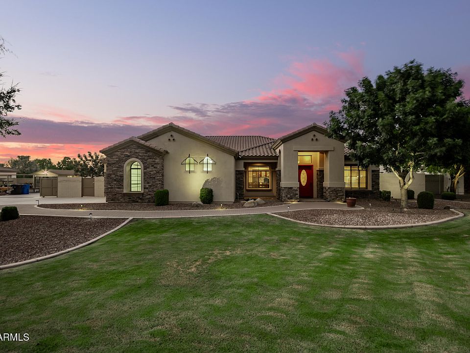 1st image of 2744 E COUNTRY SHADOWS Court