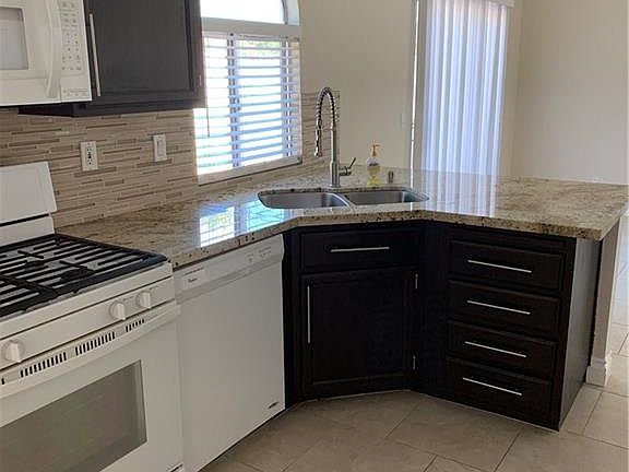3rd image of 1447 Harmony Hill Dr