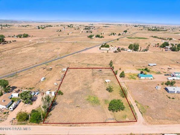 25050 N Larita Rd, Paulden, AZ 86334