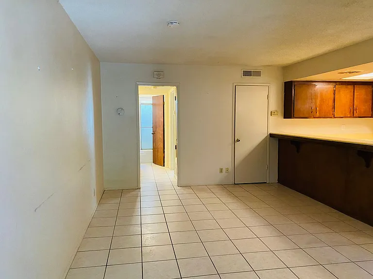 769 Carro Dr #2 — Photo 3