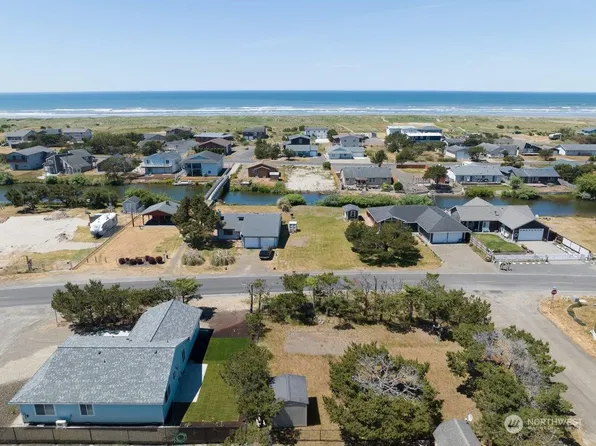 802 345th Place, Ocean Park, WA 98640