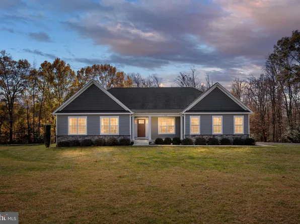 245 Saddle Ridge Ln, Fredericksburg, VA 22406