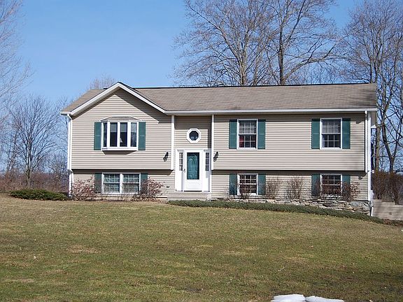 2nd image of 6 Caroline Dr