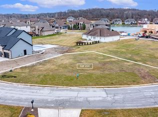 9055 Michigan Dr, Winfield, IN 46307