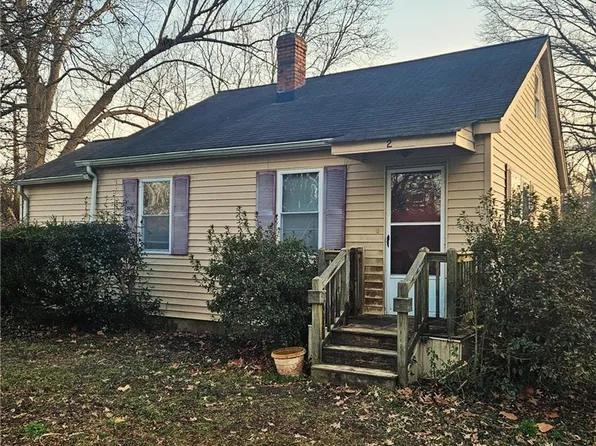 2 Boeing Ave, Hampton, VA 23669