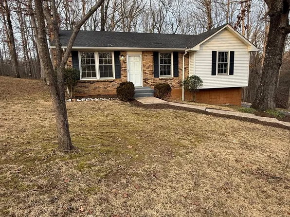 209 Woodlawn Dr, Dickson, TN 37055