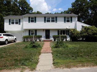 37 Country Ln, Sharon, MA 02067