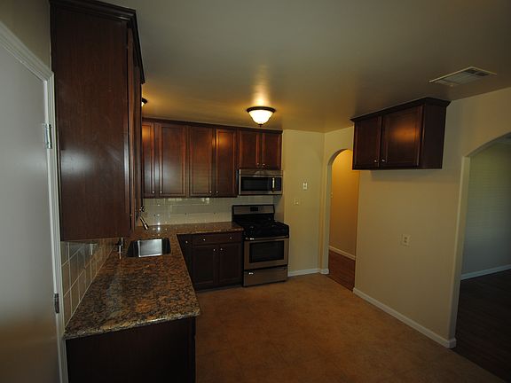 4th image of 10440 Dolecetto Dr